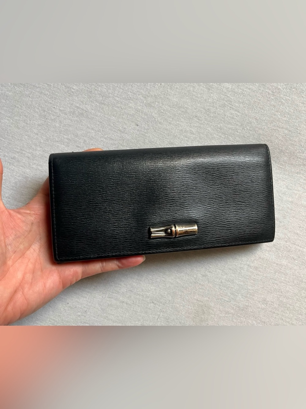 Authentic Longchamp Leather Wallet – Classic & Compact